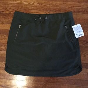 NWT Athleta stretch-in skort